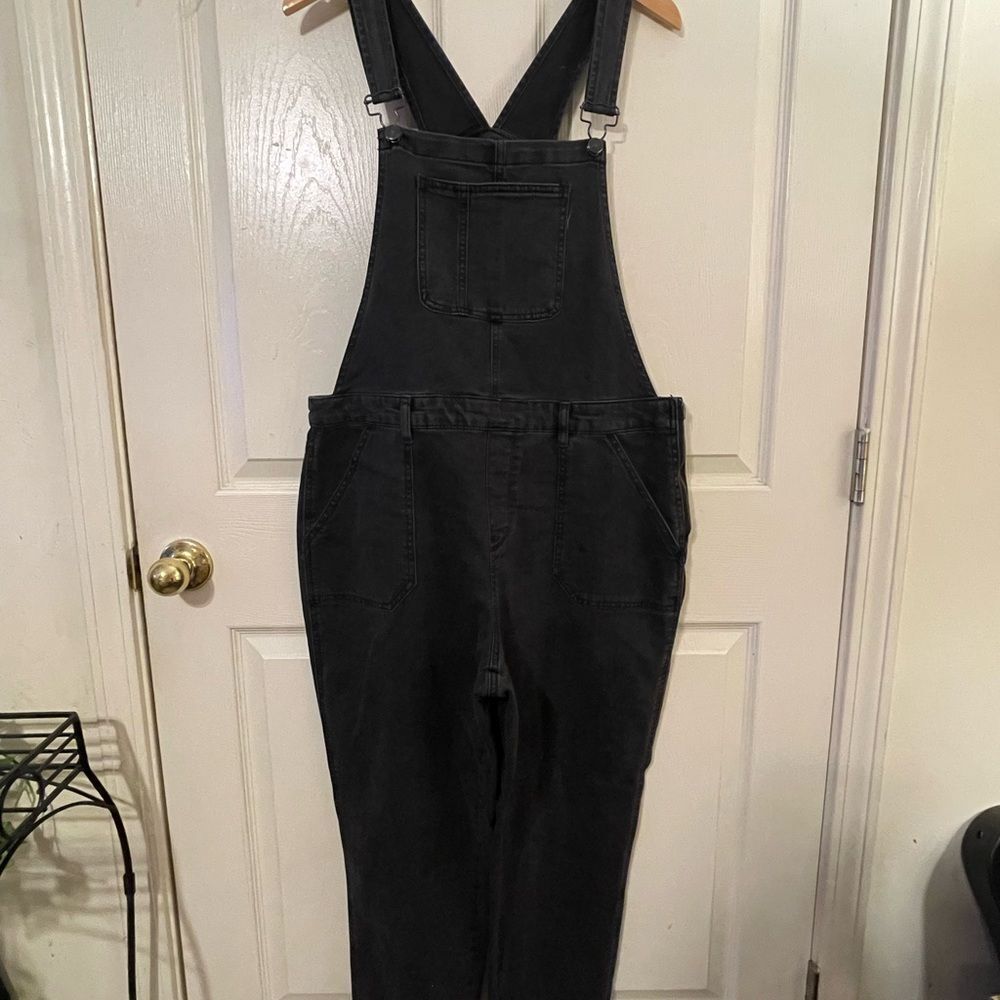 Women's Black Denim Overalls with Bib Pocket